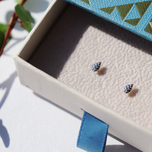 Pōhutukawa Leaf Petite Studs