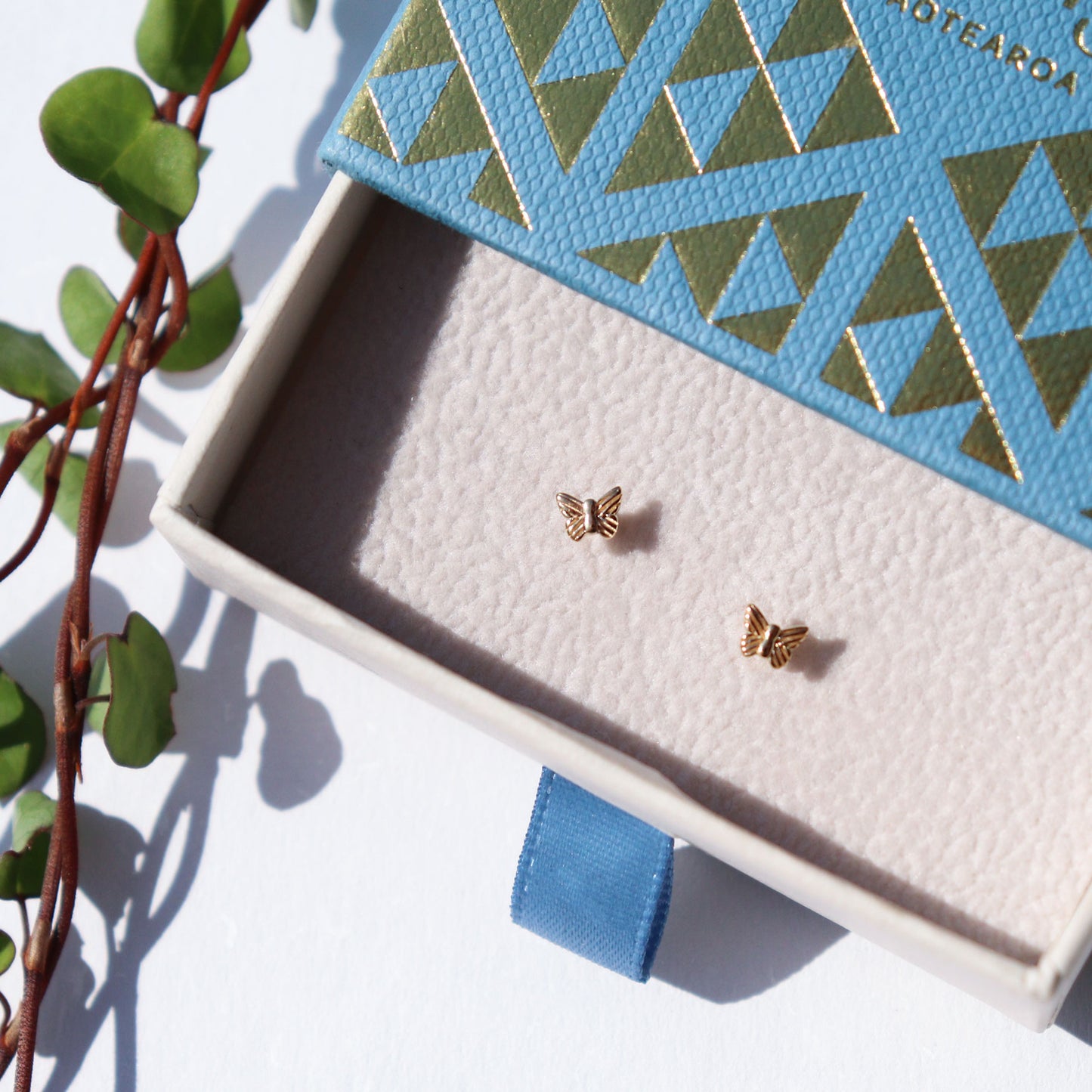 Puriri Petite Studs