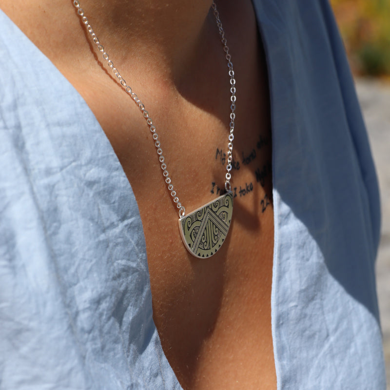 Maunga-nui Breastplate Necklace