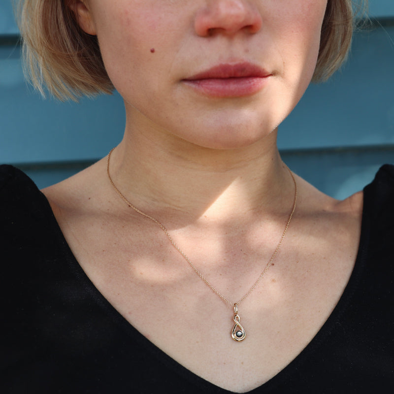 Twist with Paua Necklace