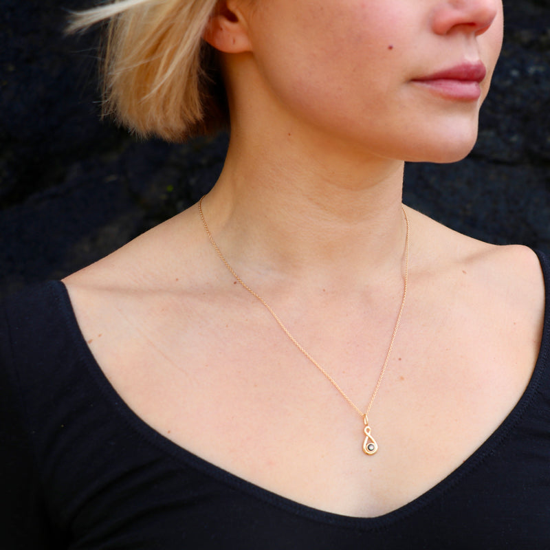 Twist with Paua Necklace