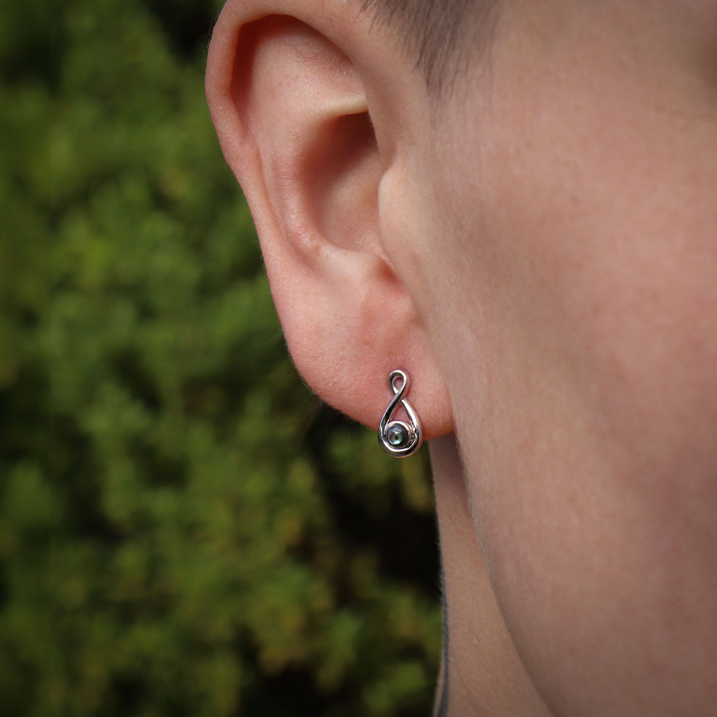 Twist and Paua Stud