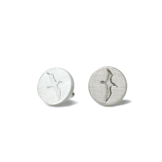 Keke Silver Albatross etched silver earrings studs – Jade Kiwi Kaikoura Gifts and Jewellery